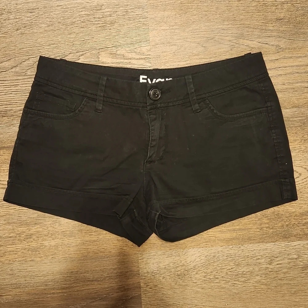 DELIA'S Evan Shorts